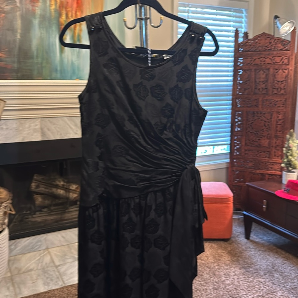 Nipon Black 100% Silk Dress P2p 16 W 14 H 18